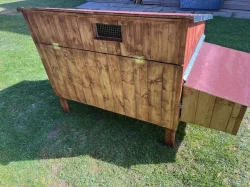 Zateplený kurník pro 10 slepic