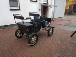 Bryčka za pony koně