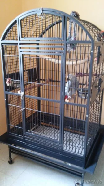 Prodám klec pro papoušky