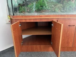 Prodej velkoobjemového akvária - cca 240 litrů