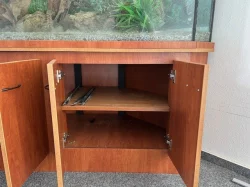 Prodej velkoobjemového akvária - cca 240 litrů