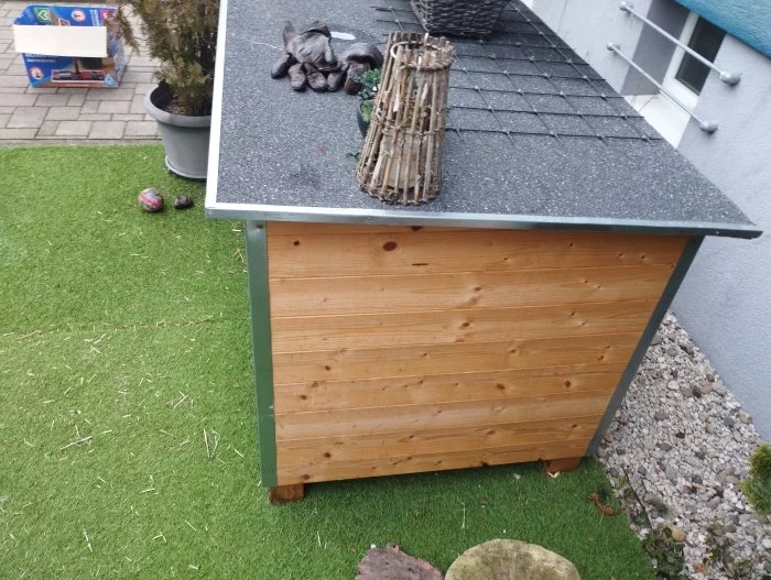 Bouda, zateplena pro psy