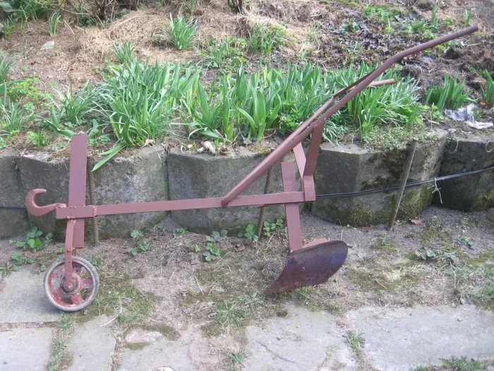 brána,hrobkovač,závěs, rám na brány