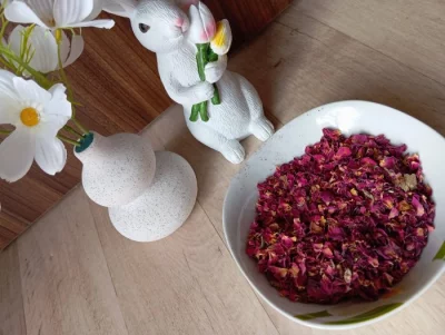 okvětní lístky růže