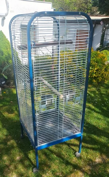 Velká zánovní bytelná klec - voliéra pro papoušky
