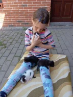 PŘÁTELSKÁ ČERNÁ KOČIČKA