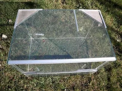 Prodám terárium 60x40x40 celoskleněné. 