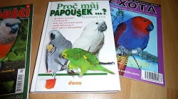 Knihy a časopisy o papoušcích