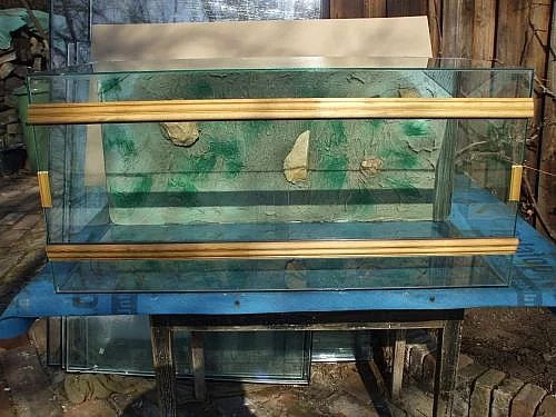 TERÁRIUM PRO AGAMY ,želvy 96x44x44cm-nové
